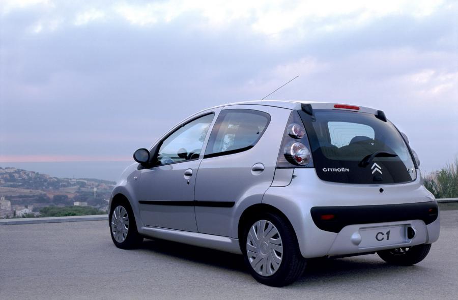  Citroen C1 2001 года  (фото 73 из 74)